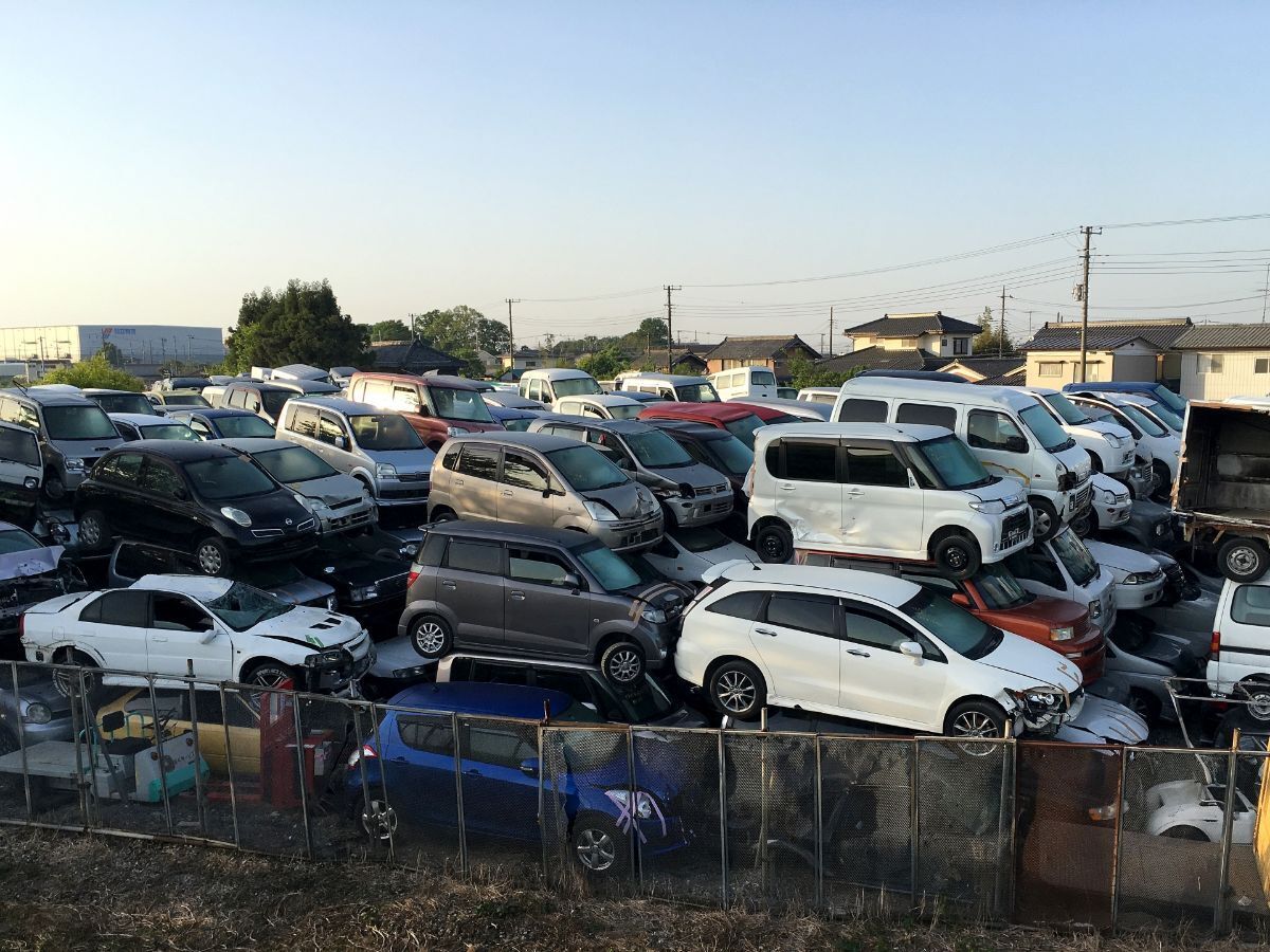 廃車の持ち込みで得する方法とは？高価買取と手続きの知識
